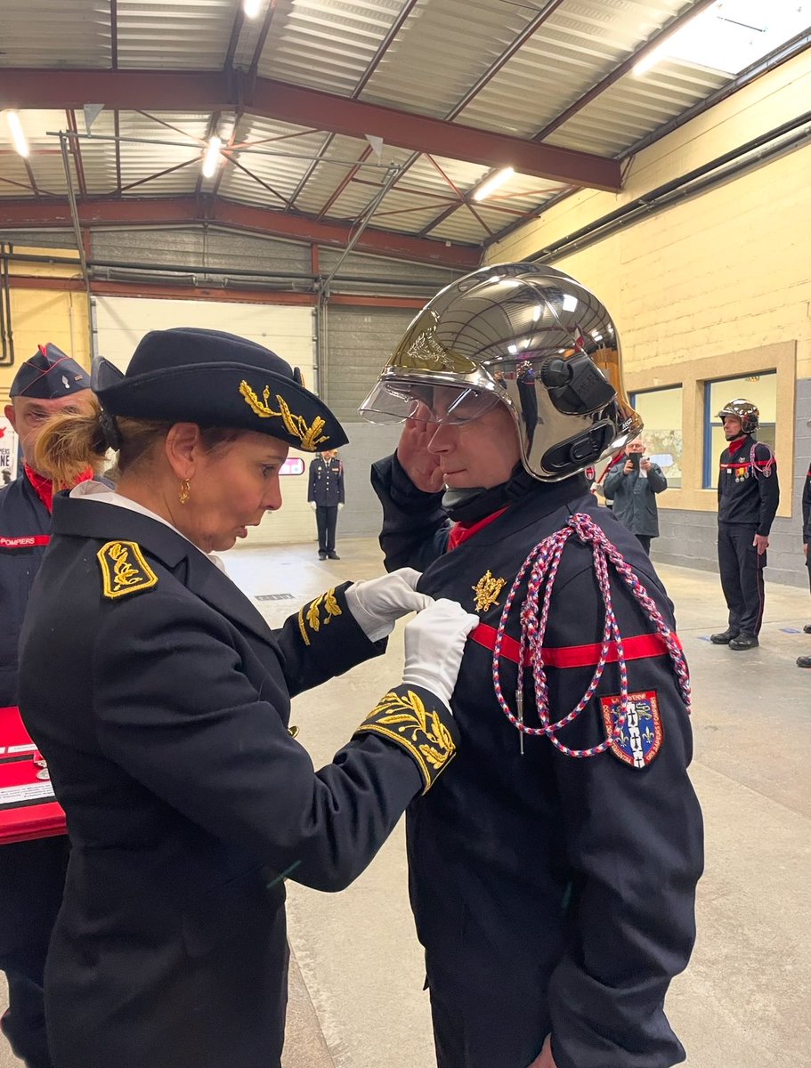 Sapeurs-pompiers 53 tweet media