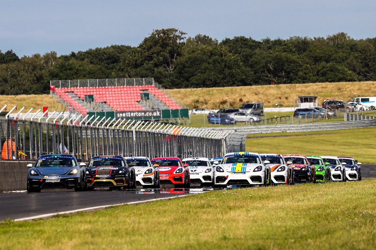Throwback to the first season of Porsche #SprintChallengeGB in 2020. Battling through a difficult year during the pandemic were racers including inaugural champion <a href="/JamesDorlin/">James Dorlin</a>, Am category victor Ambrogio Perfetti and <a href="/ArchieHamiltonR/">Archie Hamilton Racing</a> 🏁