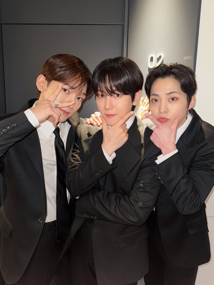 CHEN JAPAN OFFICIAL tweet media