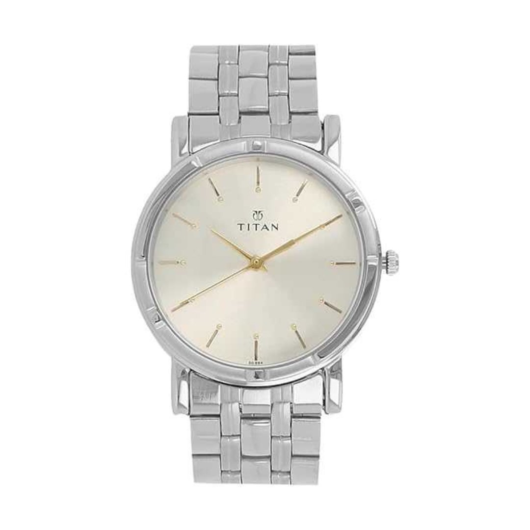 thetechbinger's tweet photo. The Titan Quartz Analog Watch Watch features a sleek silver dial and stainless steel strap, perfect for any occasion. 

Grab yours now at the best price! (LINK IN COMMENT)  

#MensFashion https://t.co/Zau3yo3uko