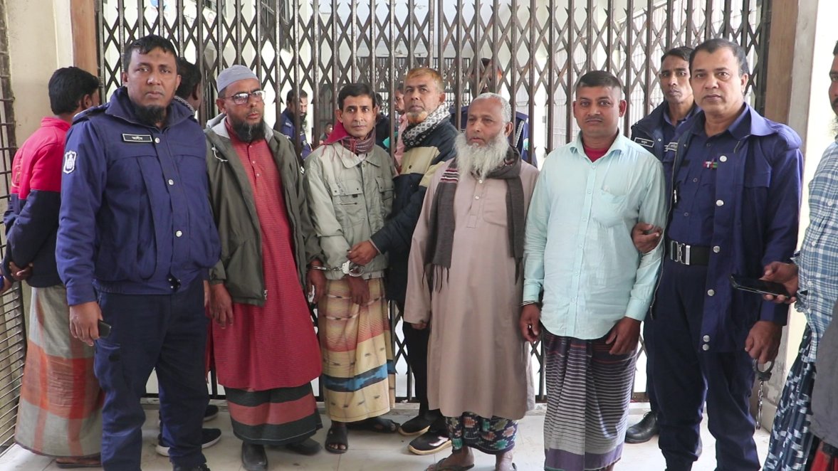 নওগাঁয় হত্যা মামলায় ৫ জনকে যাবজ্জীবন