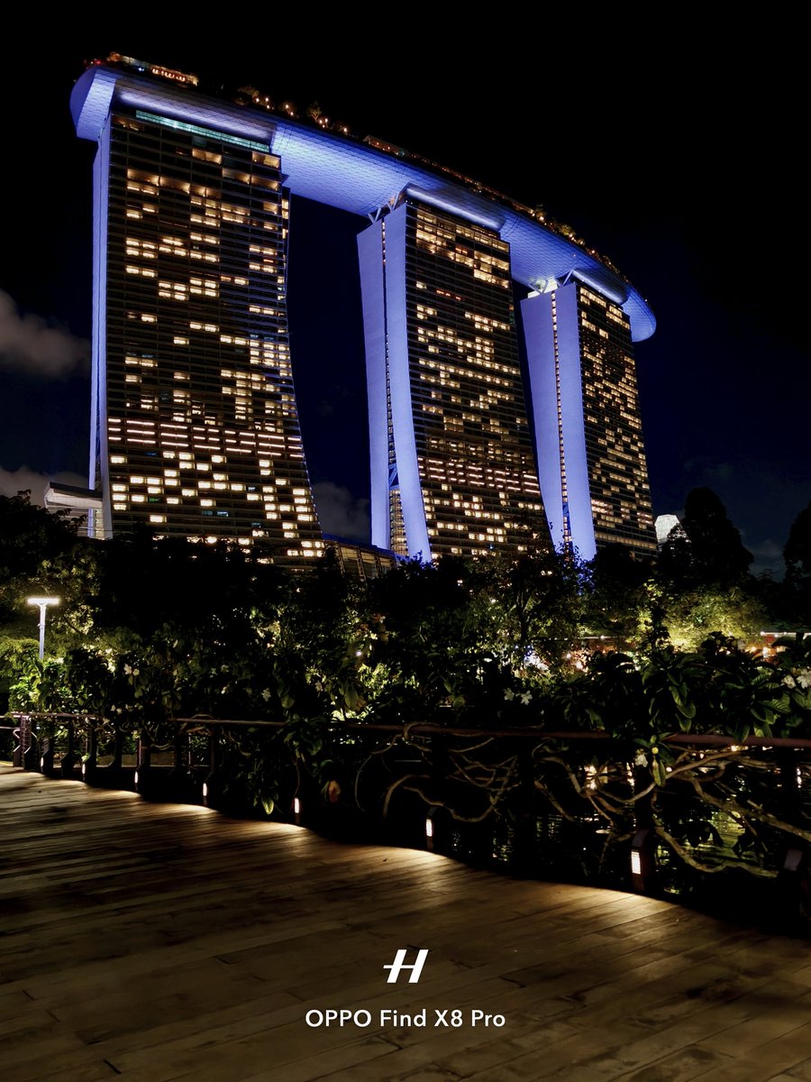 TourismVr's tweet photo. Magical nights in Singapore, when the sun goes down the city shines and with my OPPO Find X8 PRO I was able to capture some of its beauty, what do you think?
#oppoambassadors
#ShotonOPPO
#oppofindx8series
#oppofindx8pro
#bestpic
#city
#OPPO
#hasselblad https://t.co/WeVRE2VUQX