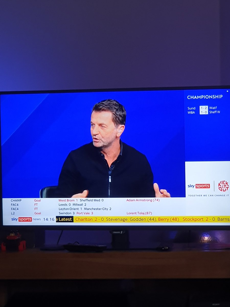 NickSingh1979's tweet photo. @markgoldbridge Tim Sherwood and Paul Merson taking absolute bollocks on Sky Sports #clueless #nonsense #lowiq https://t.co/dCVuw2YM7b