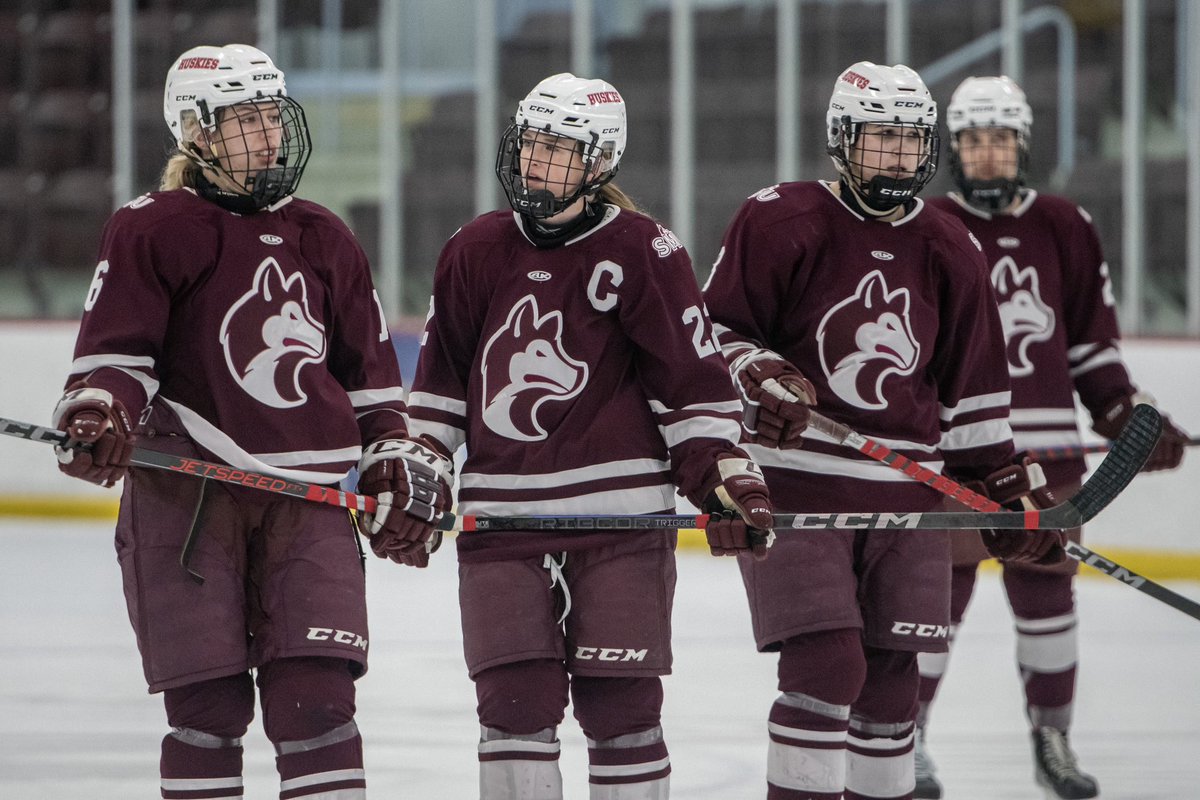 SMUHuskies's tweet photo. On Friday night we hosted the annual Huskies Red Tape Hockey game, raising awareness around racism in sport in support of former Saint Mary’s student Logan Prosper of We’koqma’q First Nation. https://t.co/OgEzJgIMDI