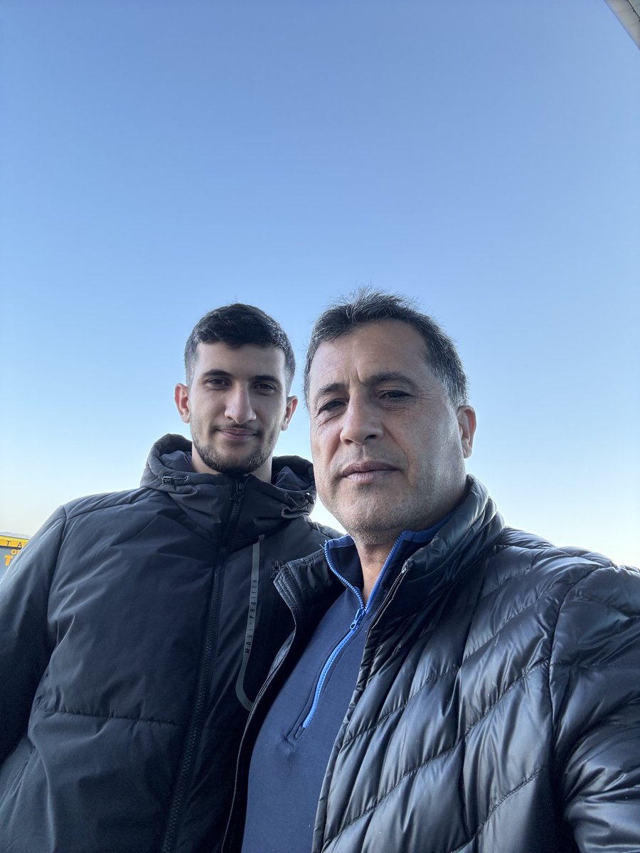 ilbasanfehmi11's tweet photo. Asker olmak o kadar gurur ve onur verici bir duygudur ki; Vatanı korumak her gencin elinde olmayan bir anahtardır aslan kralı mı askere yolluyoruz Rabbim hayırlı teskereler nasip etsin inşallah kazasız belasız gitsin gelsin. https://t.co/0GSHTBDak3