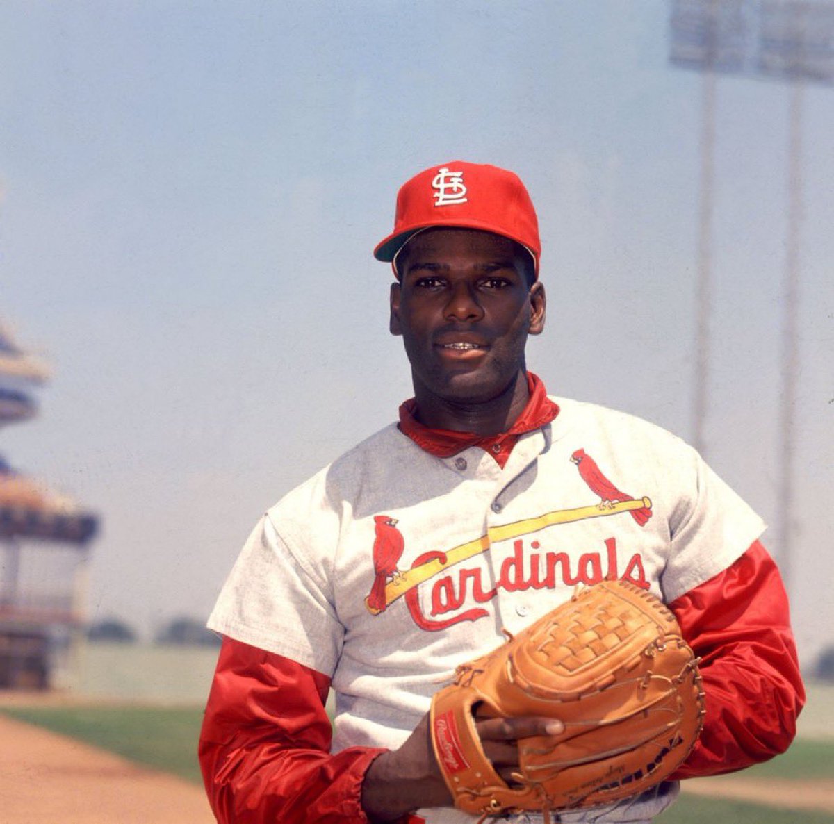 nut_history's tweet image. 1968, Bob Gibson - June and July, he had
•12 starts
•12 complete games
•12–0 record
•108 innings, 63 hits, 16 walks, 91 strikeouts
•one home run
•ERA: 0.50