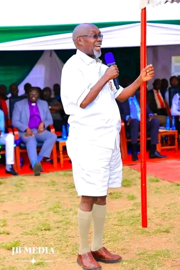 boliony_junior's tweet photo. Strong and Focused!
Mentor.
@HonFranklinBett 
#SobKeny
#Soet https://t.co/ZSxrOievn4