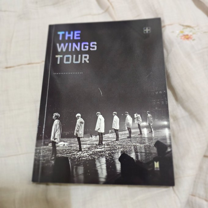 Ran_my_'s tweet photo. 방탄 화양연화 온스테이지 포토북 7000원 
더윙즈투어 포토북 5000원

택배 착불
인증X https://t.co/2J8GJOCP4F