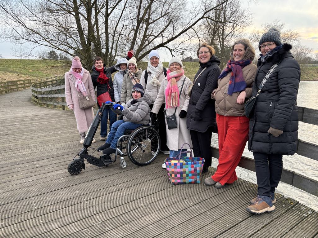 shdilsen's tweet photo. Afsluiting poëzieweek 2025: gedichtenwandeling https://t.co/vZcvg1hLBF https://t.co/QJzVkcYzmy