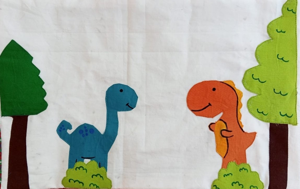 IkraRashidButt's tweet image. Which one looks good...??? 

#applique #appliquework #handmade #octopus #seahorse #starfish #dolphin #tree #nature #dinosaur #karachi