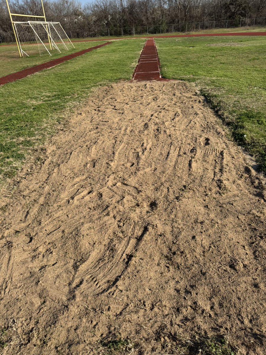 CrockettTrack's tweet photo. The long jump / triple jump pit has been cleaned out &amp; is ready for practice next week!! https://t.co/iuDovJpIsq