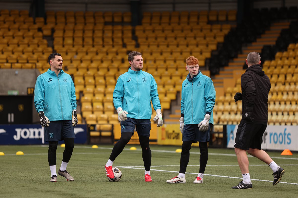 LiviFCOfficial's tweet photo. #GoalieUnion https://t.co/BRqqdVGfsc