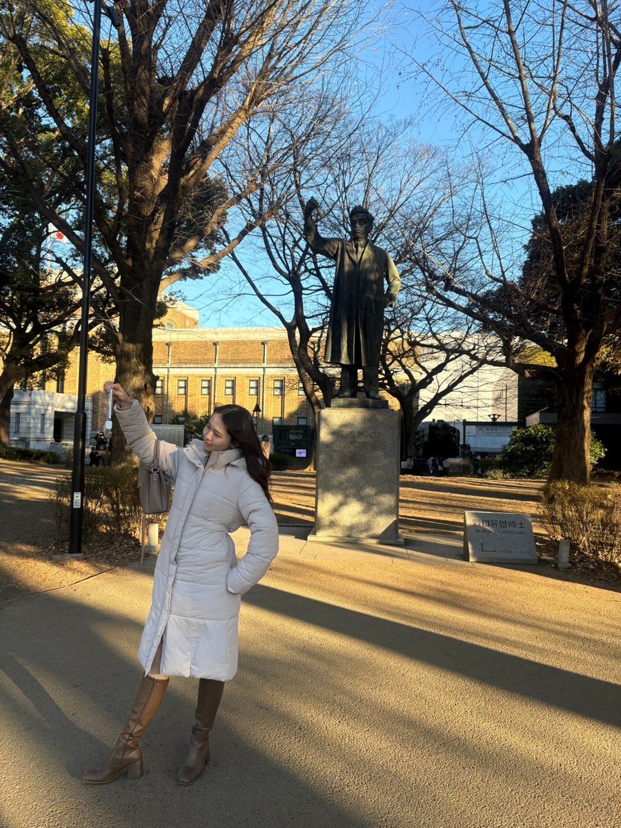mami0804_vm's tweet photo. お札になった人の銅像巡りしたい
昔から野口さん好きなんだ〜💊 https://t.co/qo0ADuVYoK