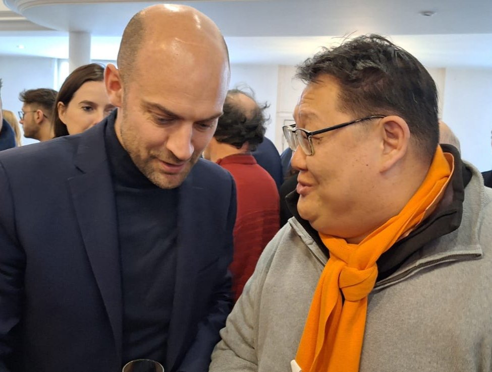 chang_hua's tweet photo. 🟢🟠 De très beaux échanges aujourd'hui au Chesnay-Rocquencourt #Objectif2026🙏cc @MoDem_Paris @MoDem75013 @JDemParis https://t.co/G4UAWJJ5KZ