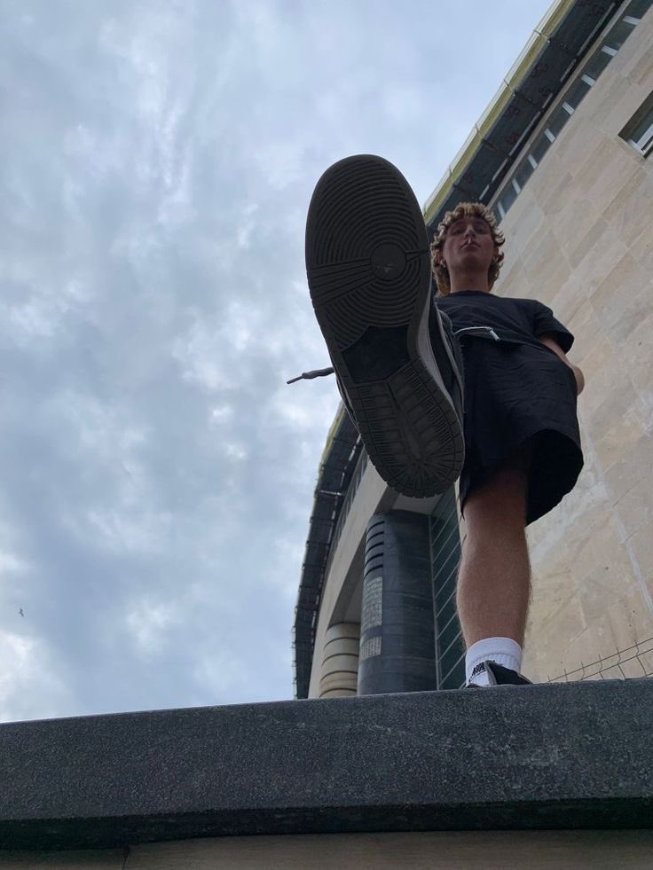HeteroSupremacy's tweet photo. The only angle from which you should be allowed to look at straight boys: https://t.co/gGgHfxqprQ