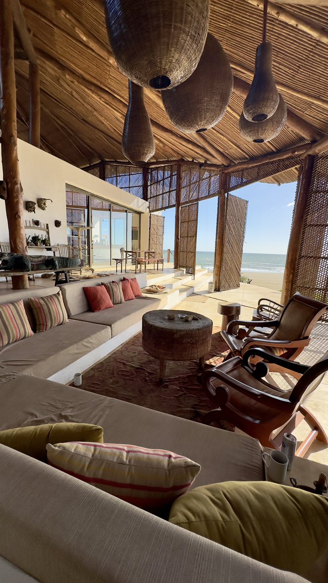 joe__touring's tweet image. POV: You make $872/ month from a remote village in Nicaragua