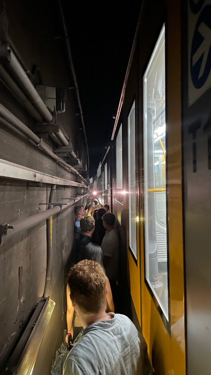EgbertMustang's tweet photo. @LiveTrafficNSW Now stuck next to the train with no one moving at all in a tunnel https://t.co/FnQrctqMqk