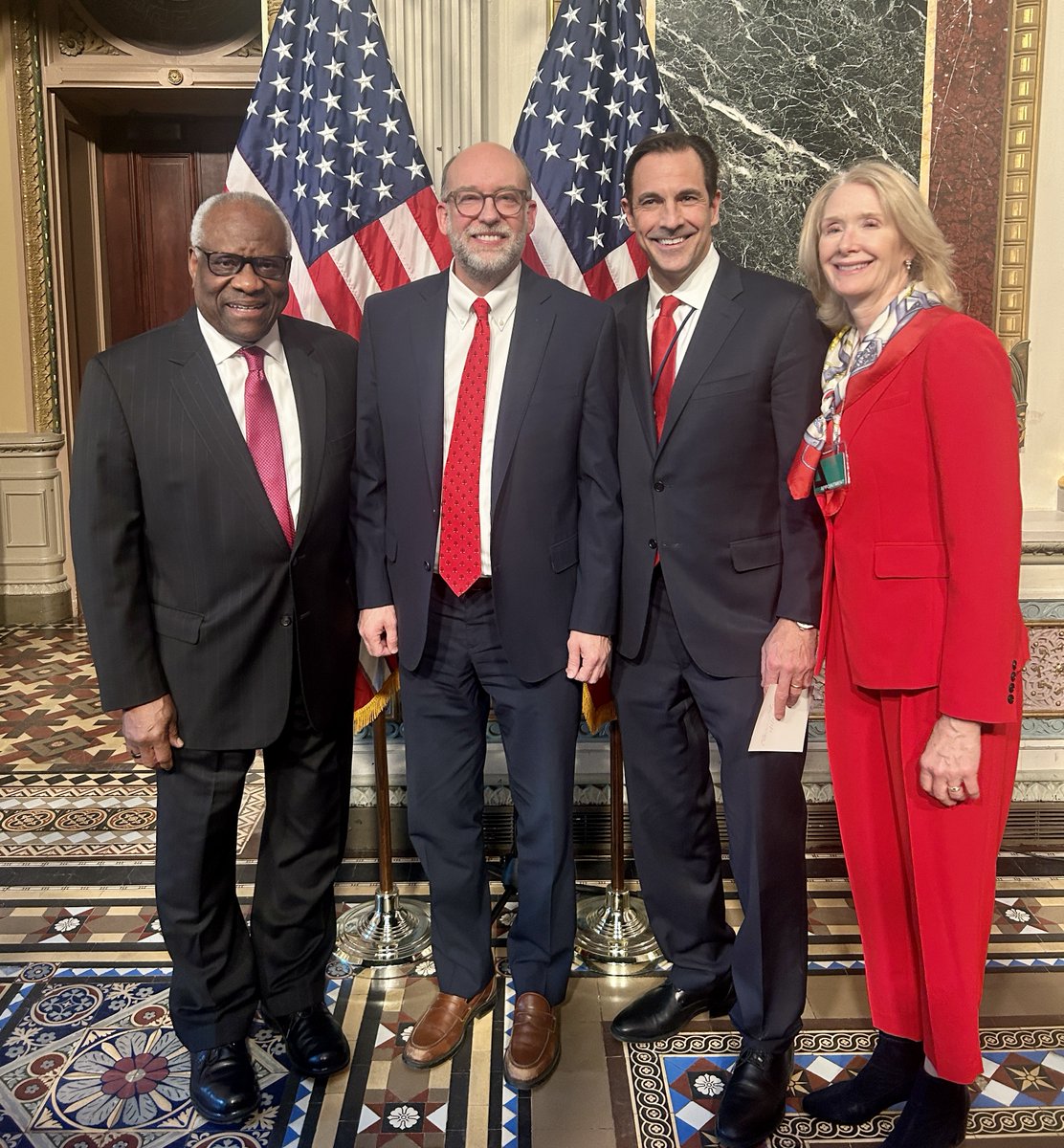 Congrats @RussVought! I am thrilled that Justice Clarence Thomas, our nation’s all-time greatest Supreme Court Justice, administered oath of office to Russ yesterday to be OMB Director. Two great patriots who love our country and revere our Constitution.