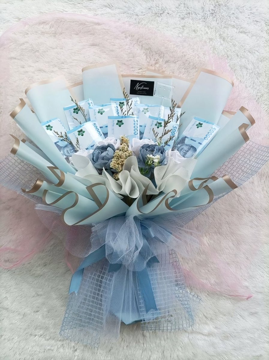 ofSeno's tweet image. ㅤ
Untuk anak gantengku, selamat ya untuk runawaynya. Maaf belum bisa datang waktu itu. Tapi pas lihat updateannya, ganteng banget emang, duh. Kok bisa-bisanya ngga ada yang naksir anak gantengku.

Semoga di next runaway nanti bisa datang deh. Semangat, anak gantengku. 🤍
ㅤ