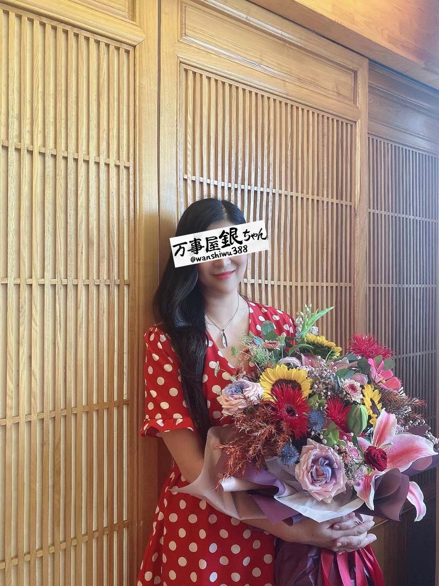 地区：北京
熟女人妻系列（3）背德人妻字母圈新人——丹姐，43/173/59kg/C/36码，职业美声歌手，曾多次参加央视音乐栏目演出，背地里却是供领导玩乐的反差母狗。喜欢被灌肠肛交，已三通。
可接项目：线下约会，商务酒局，sm约调