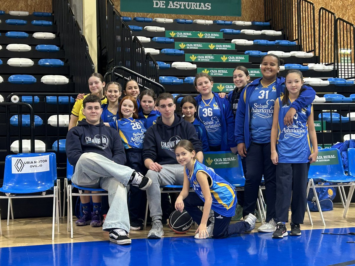 Hoy nos acompaña el alevín femenino del <a href="/cb_laviana/">CB Laviana</a> para ayudar a los jugadores en su calentamiento. 

👋 Bienvenidas a Pumarín 

#alimerkaocb
#yosoyocb