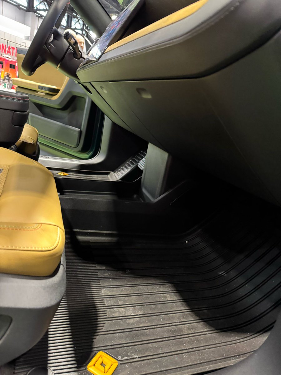 Chris Hilbert tweet media