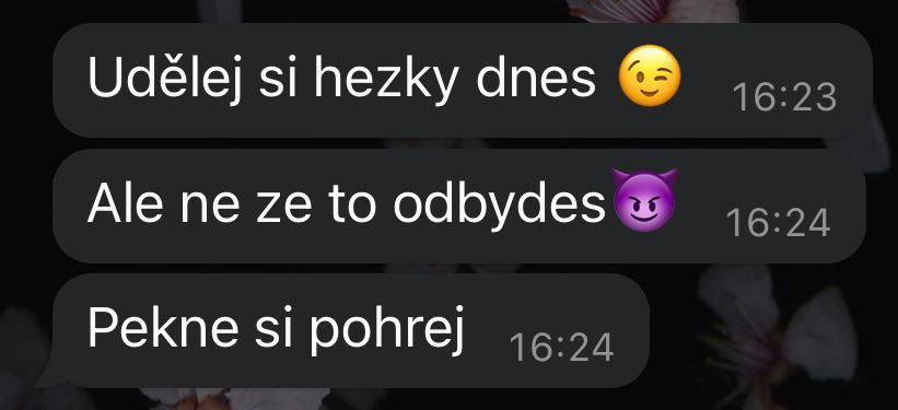 princeznazbrna's tweet photo. Pán dnes povolil orgasmus bez něj 🥵. 
A to se musí brát vážně 
Retweet ‼️ a pošlu fotku, jak si to dělám. Přísahám 🤞 https://t.co/7wgONJFJ3T