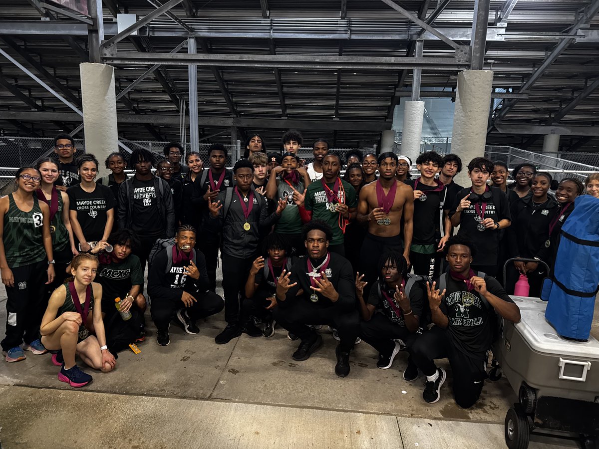 First meet of the season.
And we just CRUSHED 4 school records.

🔥 Pearland John Morris Invitational Results 🔥
7 GOLD MEDALS 🥇:

• Boys 4x100 - 40.77 (SCHOOL RECORD)
• Boys 4x200 - 1:25.35 (SCHOOL RECORD)
• Boys 4x400 - 3:15.16 (SCHOOL RECORD)
• Boys Triple Jump - 49'3.5"