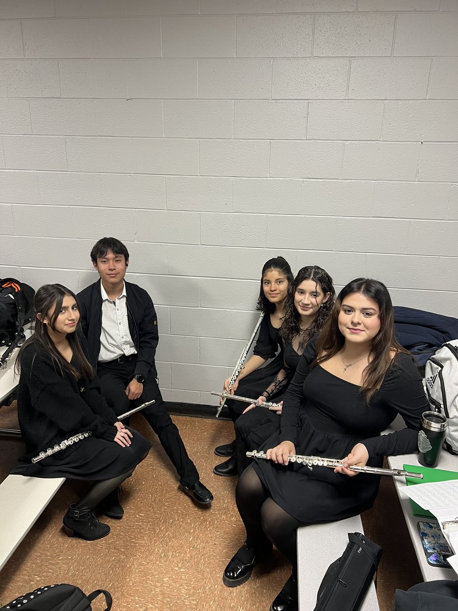Our students getting ready, best of luck to all of you! Go Wildcats ❤️ <a href="/AnthonyHighSch1/">Anthony High School</a> <a href="/_AnthonyISD/">Anthony ISD Wildcats 🍎</a> <a href="/jsaad315/">Janella Saad</a>