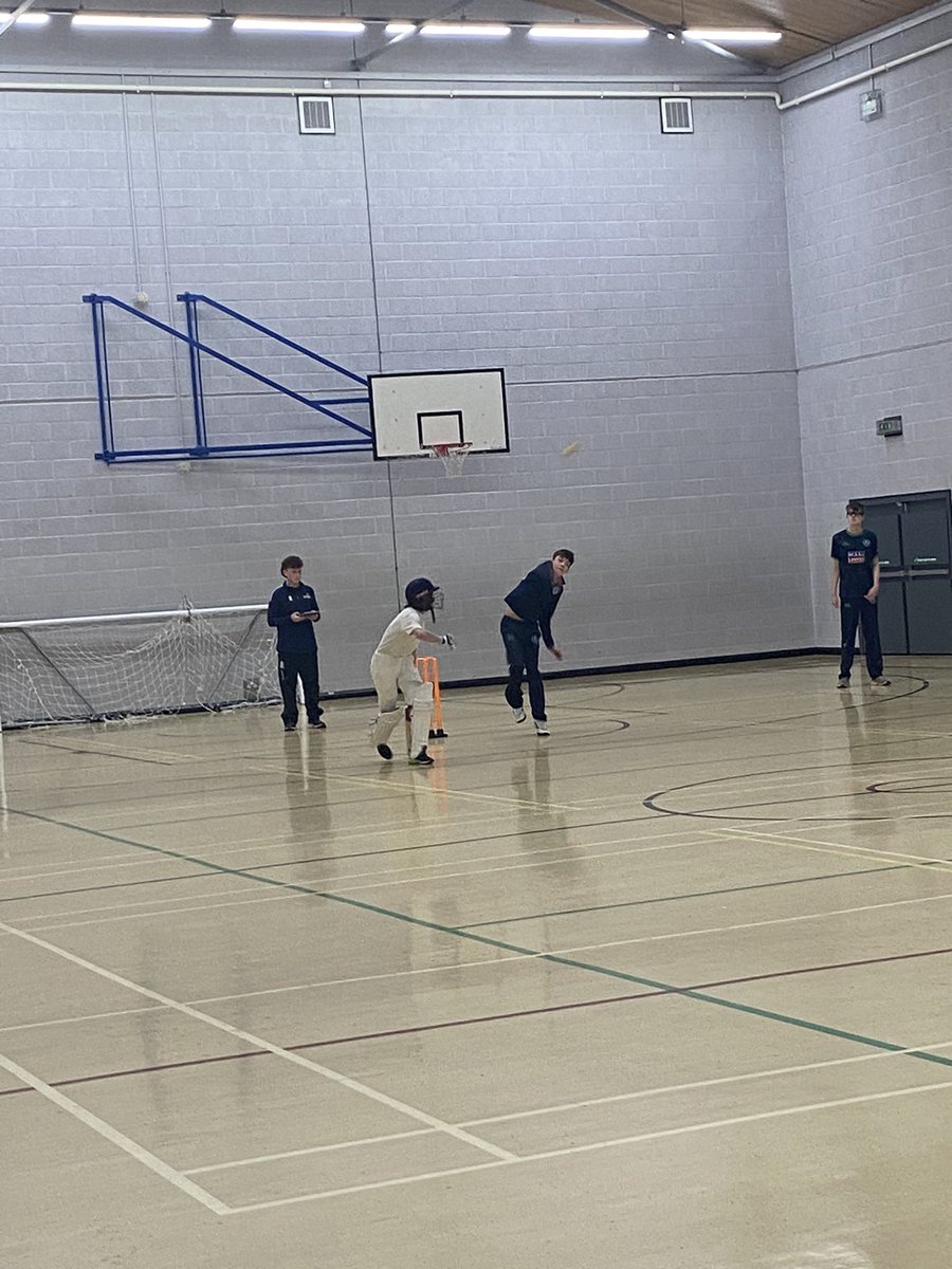 DFCALtd's tweet photo. Week 5 action of our #DFCA #BYCL Under 15s Indoor Cricket League! 
Game 2: @BishopstonCC vs @RockhamptonRams 
#IndoorCricket #Fun #development #outsideofschool #social #team https://t.co/TszVhTeZFR