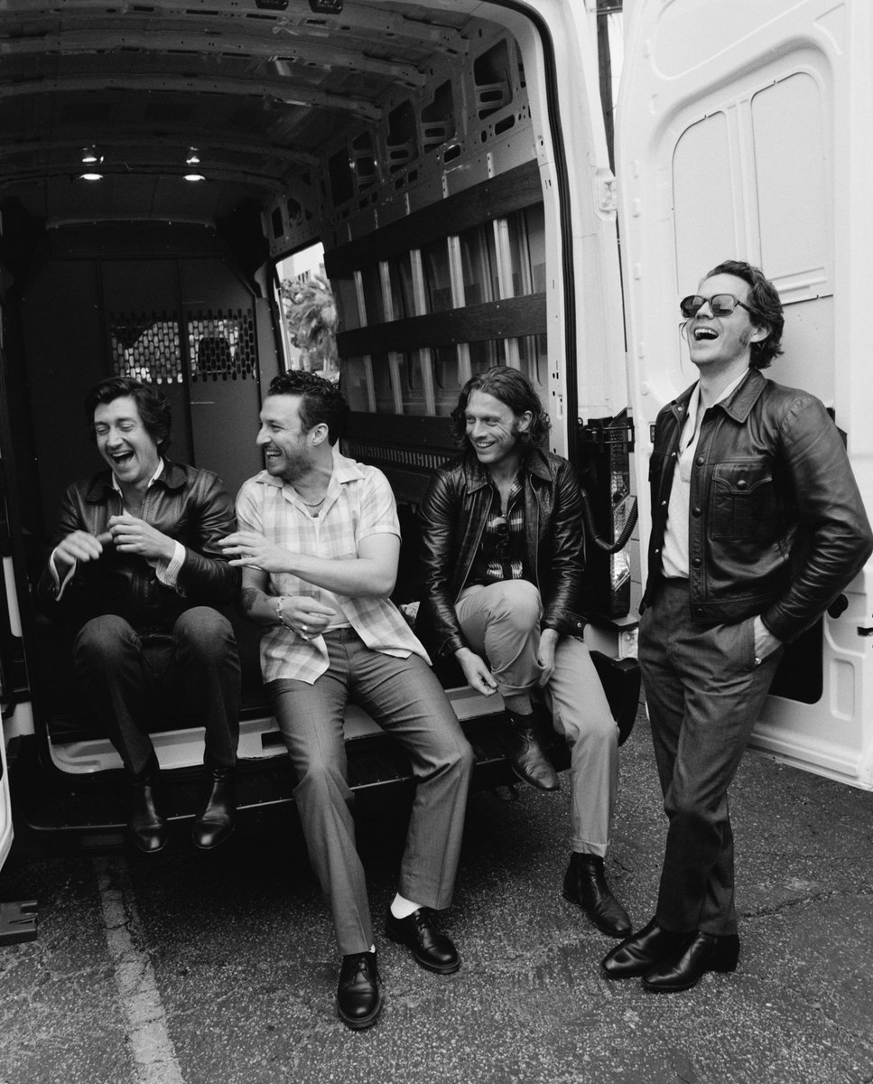 Arctic Monkeys Archive tweet media