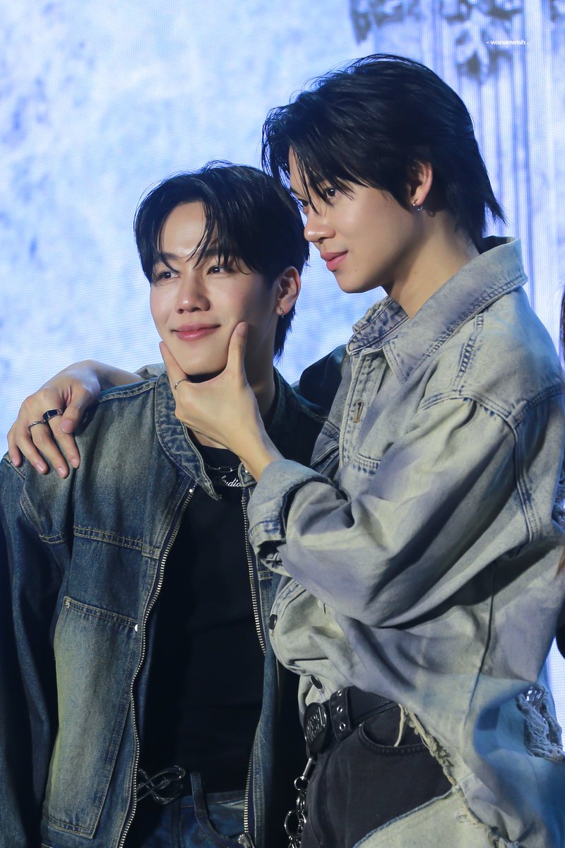 (08/02/25)

บีบคางเบาๆ 😌 

<a href="/yinyin_anw/">Yinyin</a> #yinyin_anw 
<a href="/warwanarat/">ว</a> #warwanarat 
#YinWarFMinPP
#YinWarKingCardFMinPhnomPenh