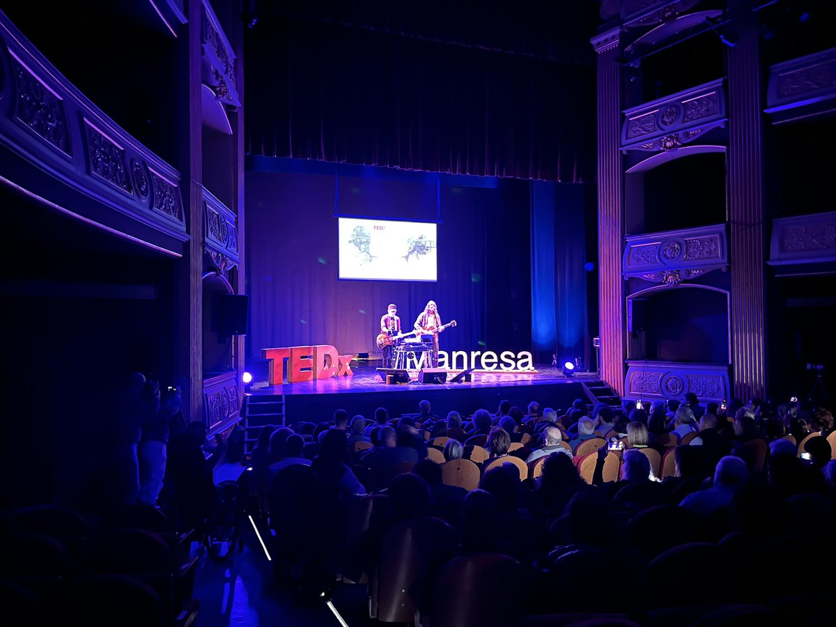 Donem la benvinguda amb l’actuació de Natura i <a href="/NatxoTarres/">Natxo Tarres 💫</a>