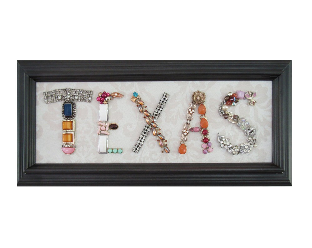 Carolyn40679267's tweet image. Framed Jewelry Art Sign 'Texas' #Handcrafted #TexasSign #MomSisGift #UniqueGift #VintageJewelry #Collectible #LoveOfTexasGift #FramedJewelryArt #HomeDecor bartlettpairart.com/product/framed… via @jimmiesart