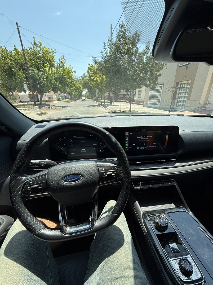 emipanelli's tweet image. Bueno, a ver la Ford China, la vamos a probar unos días. 

#Territory