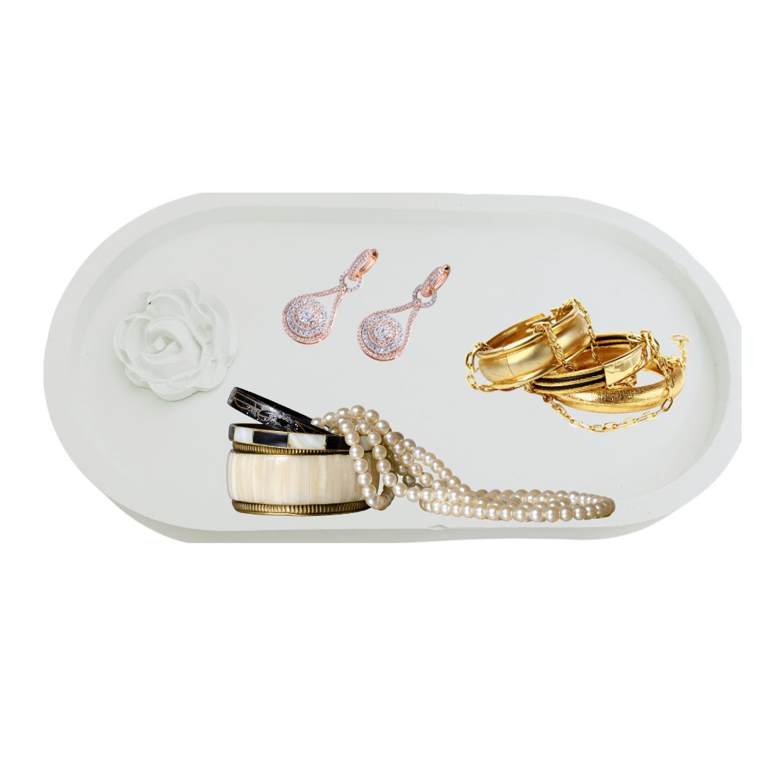 delphionline09's tweet image. Adu un suflu proaspăt casei tale cu piesele noastre handmade din ceramica! Aceste decorațiuni versatile se potrivesc perfect în orice stil, fie că preferi un decor modern, rustic sau clasic. Care este piesa ta preferată? Lasă-ne un comentariu #DelphiOnline #DelphiOnlineArt #Deco