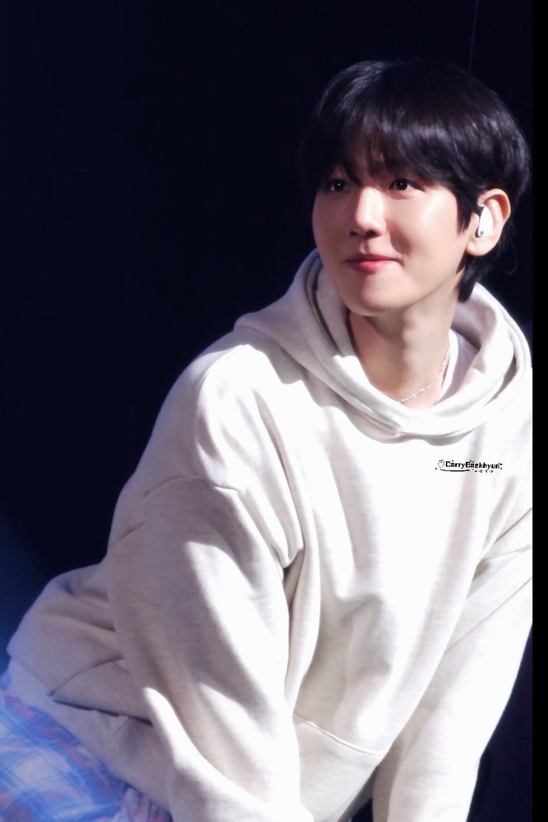 CarryBaekhyun's tweet photo. 250208 CBX JAPAN FAN MEETING✨
영원히 함께하자🫶🏻❣️

 #백현 #BAEKHYUN 
 #ベッキョン
@BAEKHYUN_INB100 @B_hundred_Hyun https://t.co/FEjuddsgLb