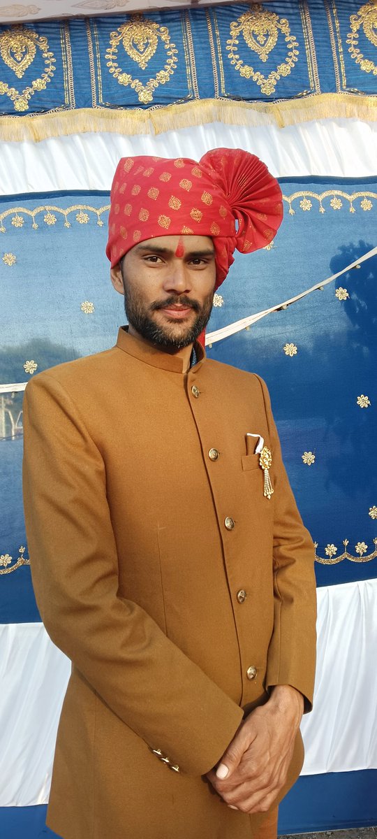 hritikvyas8's tweet photo. When the #sufferer is smiling even after suffering oppression,
then #God takes revenge for that #person. https://t.co/LjTGcFhl1t