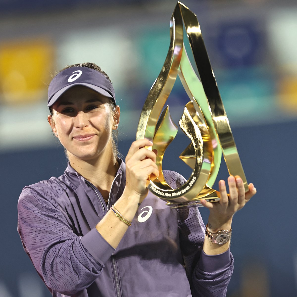 WTA's tweet photo. One for the memory books 📸🏆

@BelindaBencic | #MubadalaAbuDhabiOpen https://t.co/4UBAPDE2I3