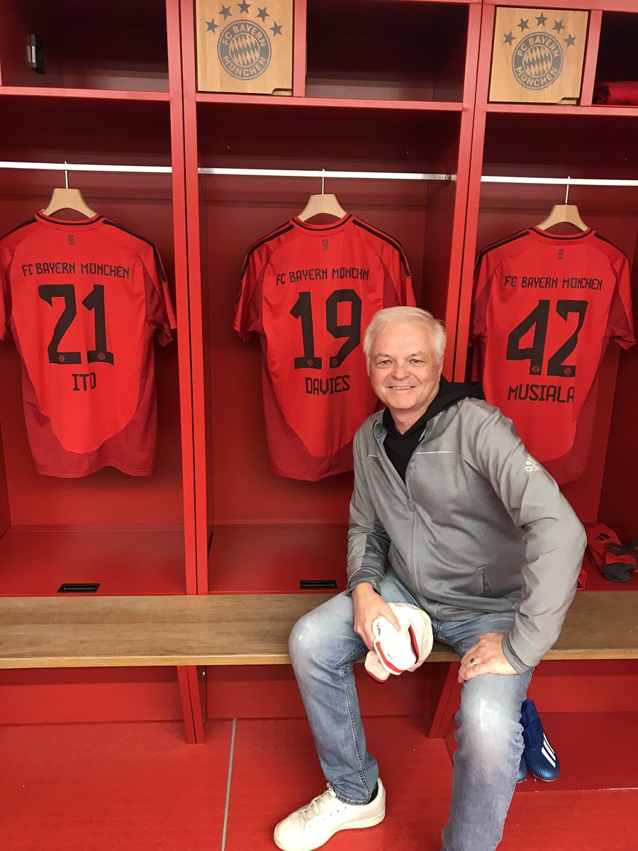 Rick Young tweet media