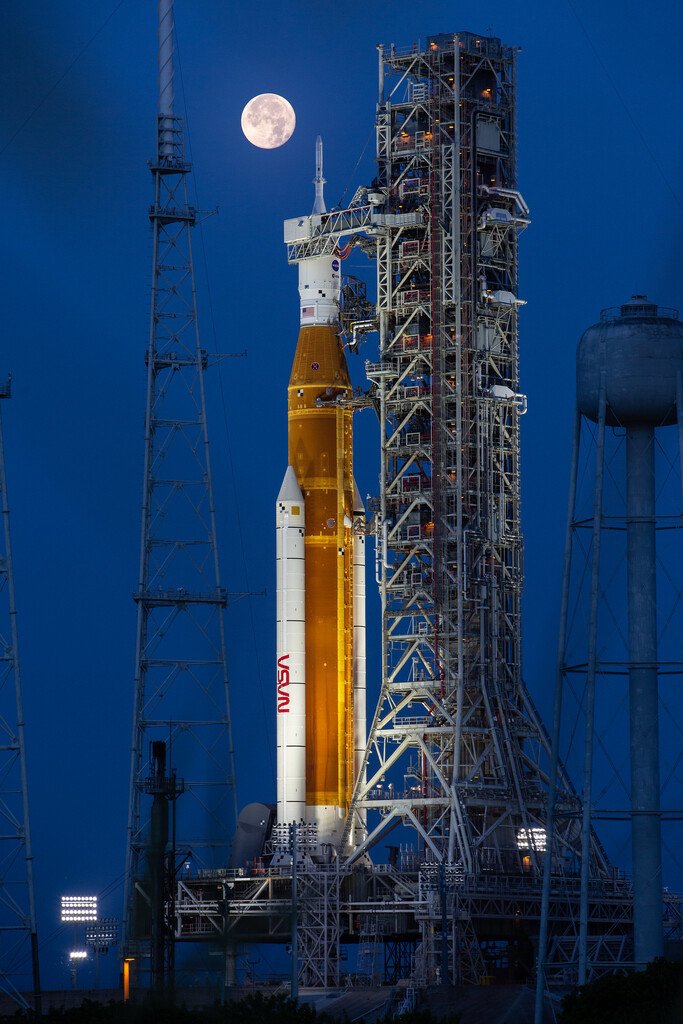 Space Nøsey tweet media