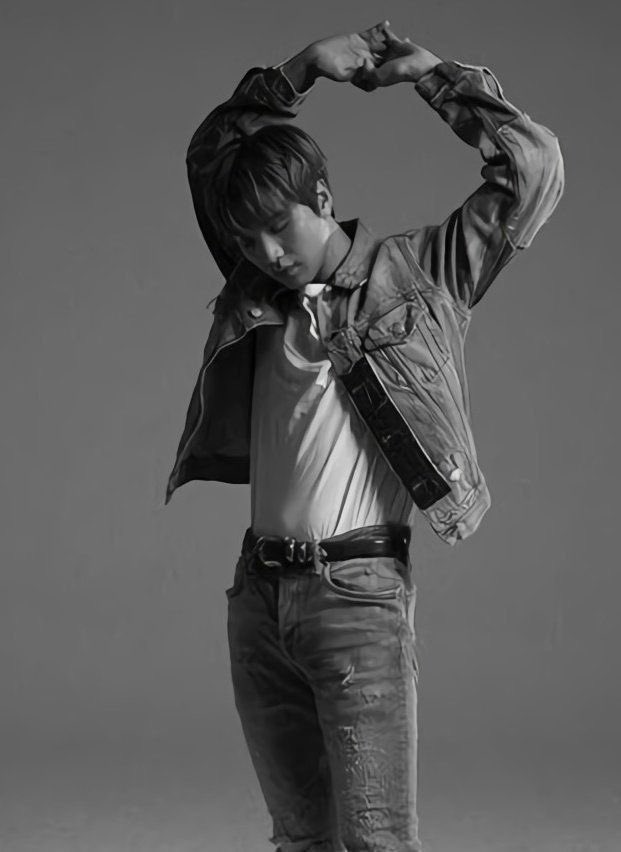 superbsonicgirl's tweet photo. ทำไมยังไม่มีใครมาจีบให้เป็น ba สักทีนะ ㅠ.ㅠ  ไม่อยากจะอวยเมนตัวเองนะ แต่ขอหน่อยเถอะ อยากเห็นเขาเป็น baสักแบรนด์โดยเฉพาะพวกแบรนด์ยีนส์หรือแบรนด์เสื้อผ้าหนังต่างๆอะ เขาเหมาะมากก แล้วคือแฮชเขาขาสวย ช่วงขายาว ใส่กางเกงยีนส์สวยมากๆๆจริงๆนะ โดยเฉพาะพวกสกินนี่ยีนส์อะ คือใช่คือเหมาะ!😭 https://t.co/Ufdb7sPp8W