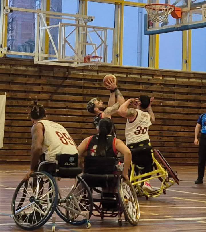 Rehatrans Getafe BSR (@getafebsr) on Twitter photo Final ❌
Derrota en una pista muy complicada contra un gran equipo 👍🏻
#RehatransGetafeBSR ❤️🏀
📸 <a href="/BilbaoBSR/">BBK Bidaideak</a>
<a href="/Rehatrans/">Rehatrans</a> <a href="/BsrEspana/">BSREspaña</a> <a href="/FEDEDDF/">FEDDF</a> <a href="/FMDDF/">FMDDF</a> <a href="/_IWBF/">IWBF ➡ #WheelchairBasketball</a> <a href="/IWBFEurope/">IWBF Europe</a> <a href="/aytogetafe/">Ayuntamiento Getafe</a> <a href="/DeporteGetafe/">Deporte Getafe</a> Final ❌
Derrota en una pista muy complicada contra un gran equipo 👍🏻
#RehatransGetafeBSR ❤️🏀
📸 <a href="/BilbaoBSR/">BBK Bidaideak</a>
<a href="/Rehatrans/">Rehatrans</a> <a href="/BsrEspana/">BSREspaña</a> <a href="/FEDEDDF/">FEDDF</a> <a href="/FMDDF/">FMDDF</a> <a href="/_IWBF/">IWBF ➡ #WheelchairBasketball</a> <a href="/IWBFEurope/">IWBF Europe</a> <a href="/aytogetafe/">Ayuntamiento Getafe</a> <a href="/DeporteGetafe/">Deporte Getafe</a>