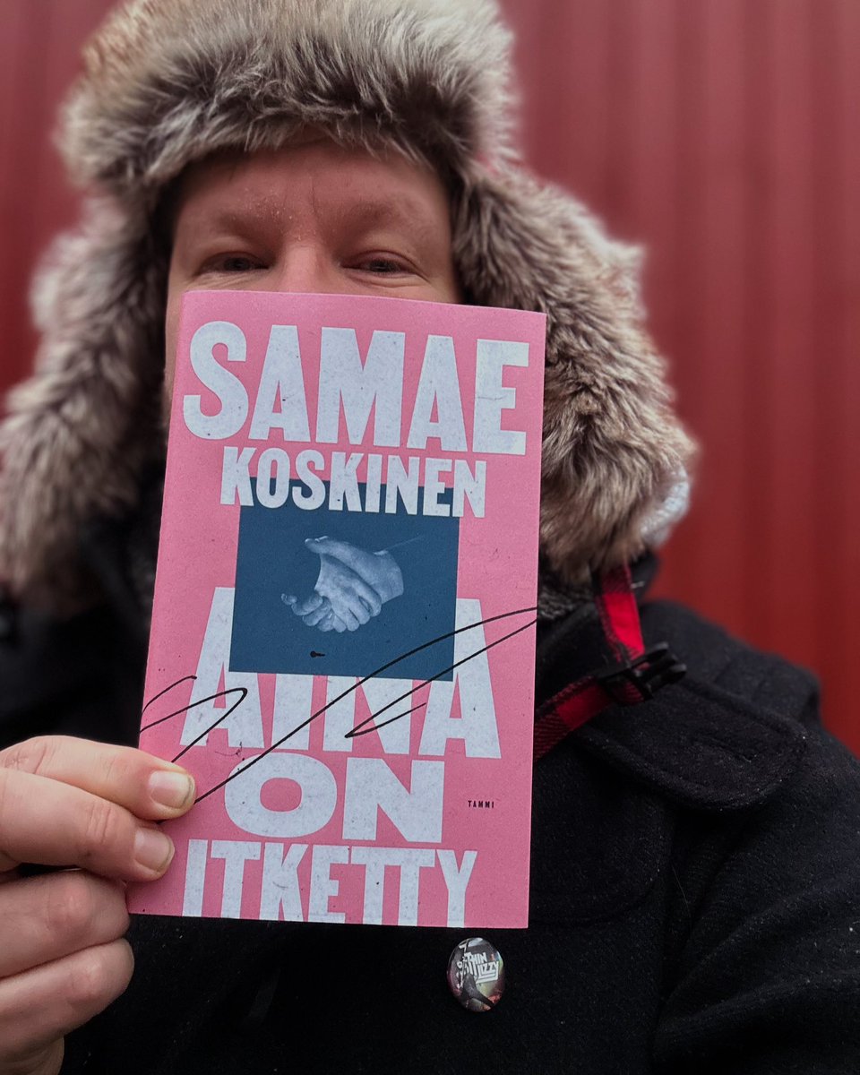 Esikoisromaanini Aina on itketty ei ole kevyin teos. En kirjoittanut sitä itselleni, vaan siksi, ettei kukaan joutuisi enää kokemaan vastaavaa.

Lainaa kirja kirjastosta, osta se kirjakaupasta tai kuuntele se äänikirjapalvelusta (luin sen sinne itse).