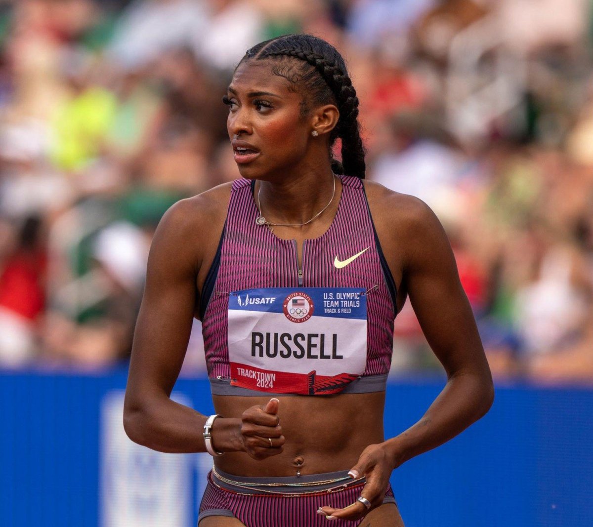 7.76s!!🔥
World Lead ☑️ 

Masai Russell 🇺🇸 stormed to a World Lead (WL) of 7.76 to win the women's 60mH at the Millrose Games. She is 3/3 so far this year.

She beat Grace Stark 🇺🇸 who was 2nd in 7.82s and Devynne Charlton 🇧🇸 in 7.83s, holding off Denisha Cartwright 🇧🇸 in 7.84s.