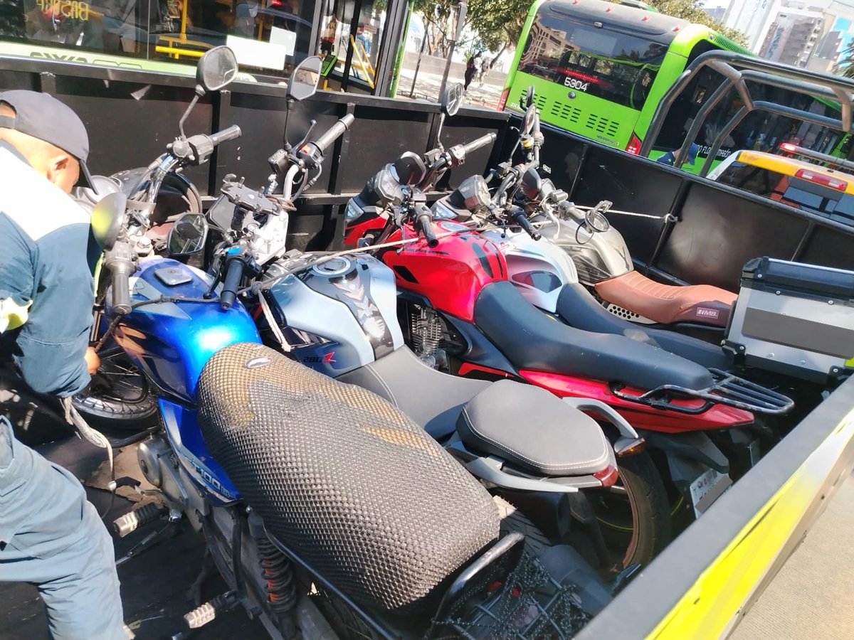 Pro Banquetas tweet media