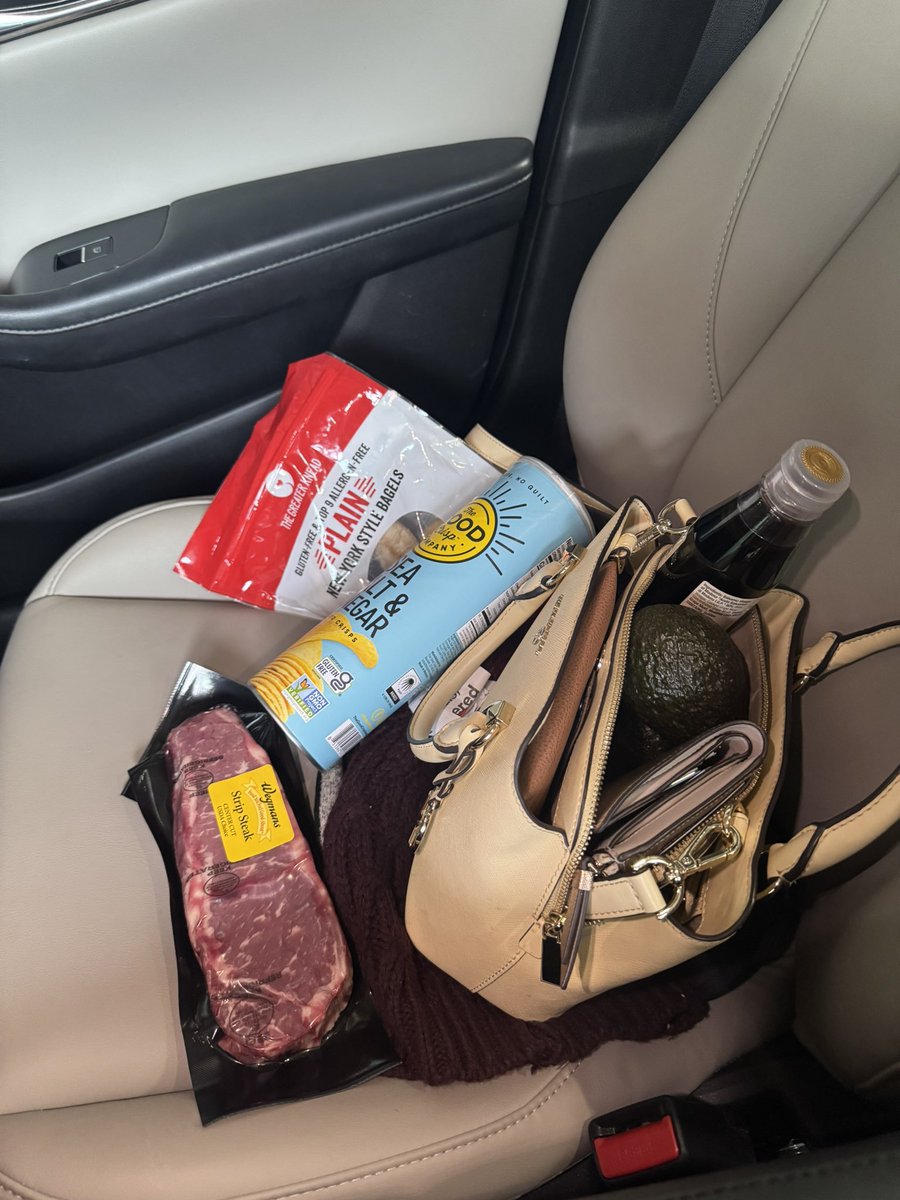 I feel like such a thief when I walk out of grocery stores without buying a bag while my arms are full of miscellaneous items…but you bet I’m gonna save 5¢ !!