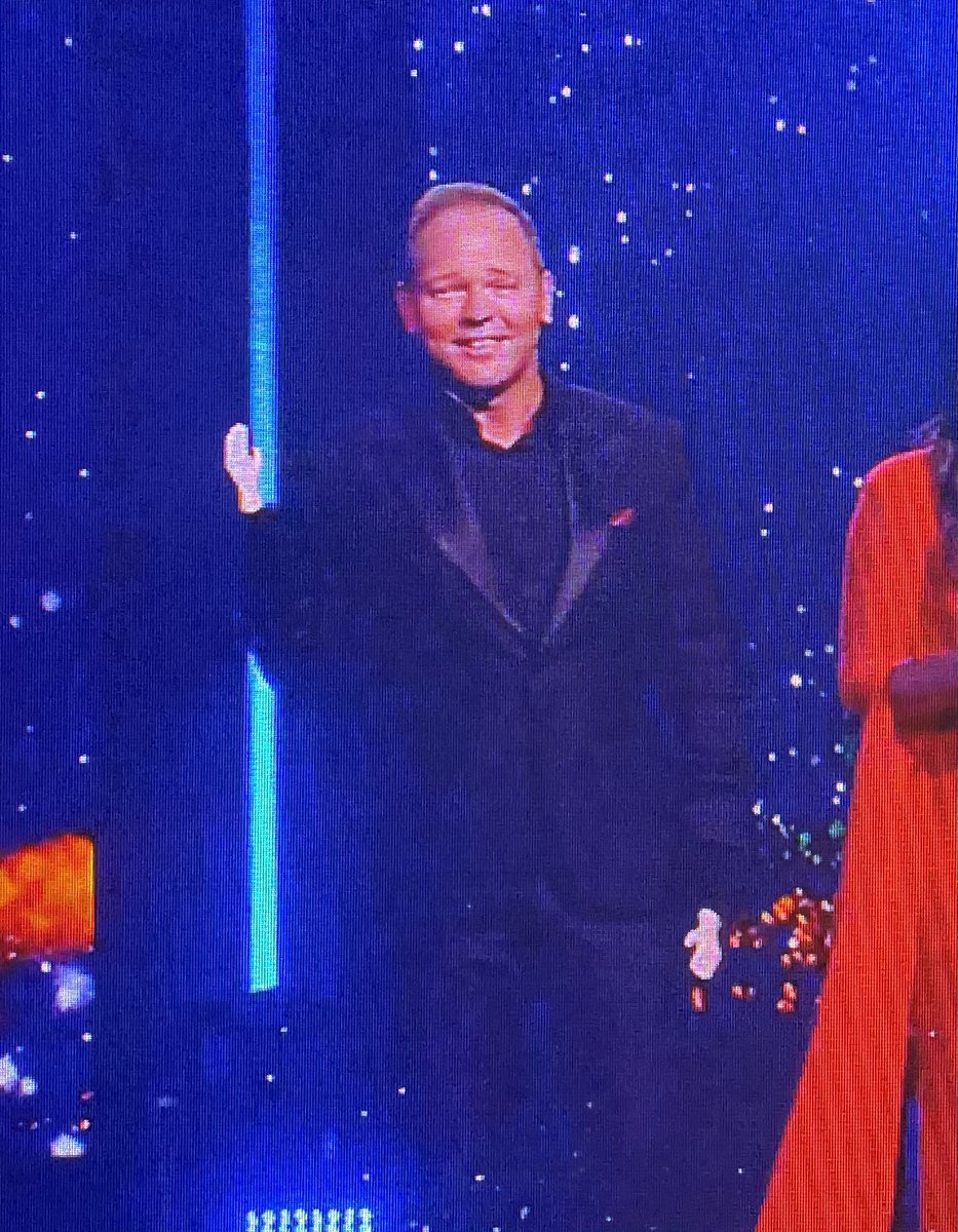 __kristine_h's tweet photo. arlabunakti, es aiziešu paraudāt stūrī
#ltvsupernova https://t.co/wGdBIuxZty