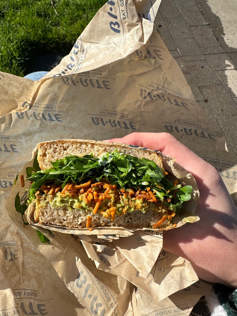 ian__eats's tweet photo. bi rite hippie https://t.co/t5XWHYDh6V