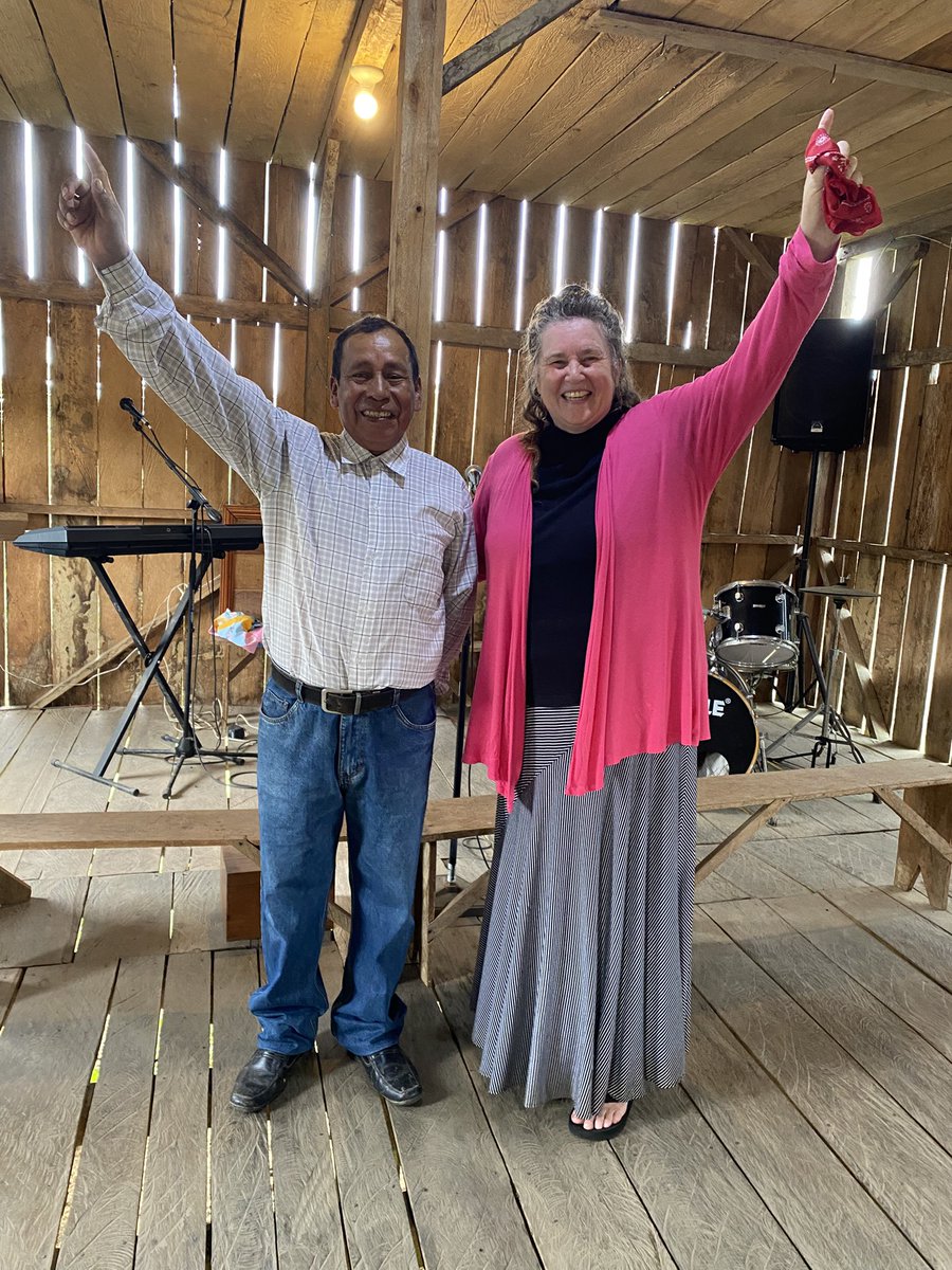 EcMissions's tweet image. 1 more filled with the Holy Ghost today in Talin church. So excited for Bro. Angel! His grandson Cristian witnessed it, and said with excitement, “Mi abuelito estuvo hablando en lenguas!” (My grandpa was speaking in tongues!) 🙌 Glory! It’s being poured out in the Amazon!